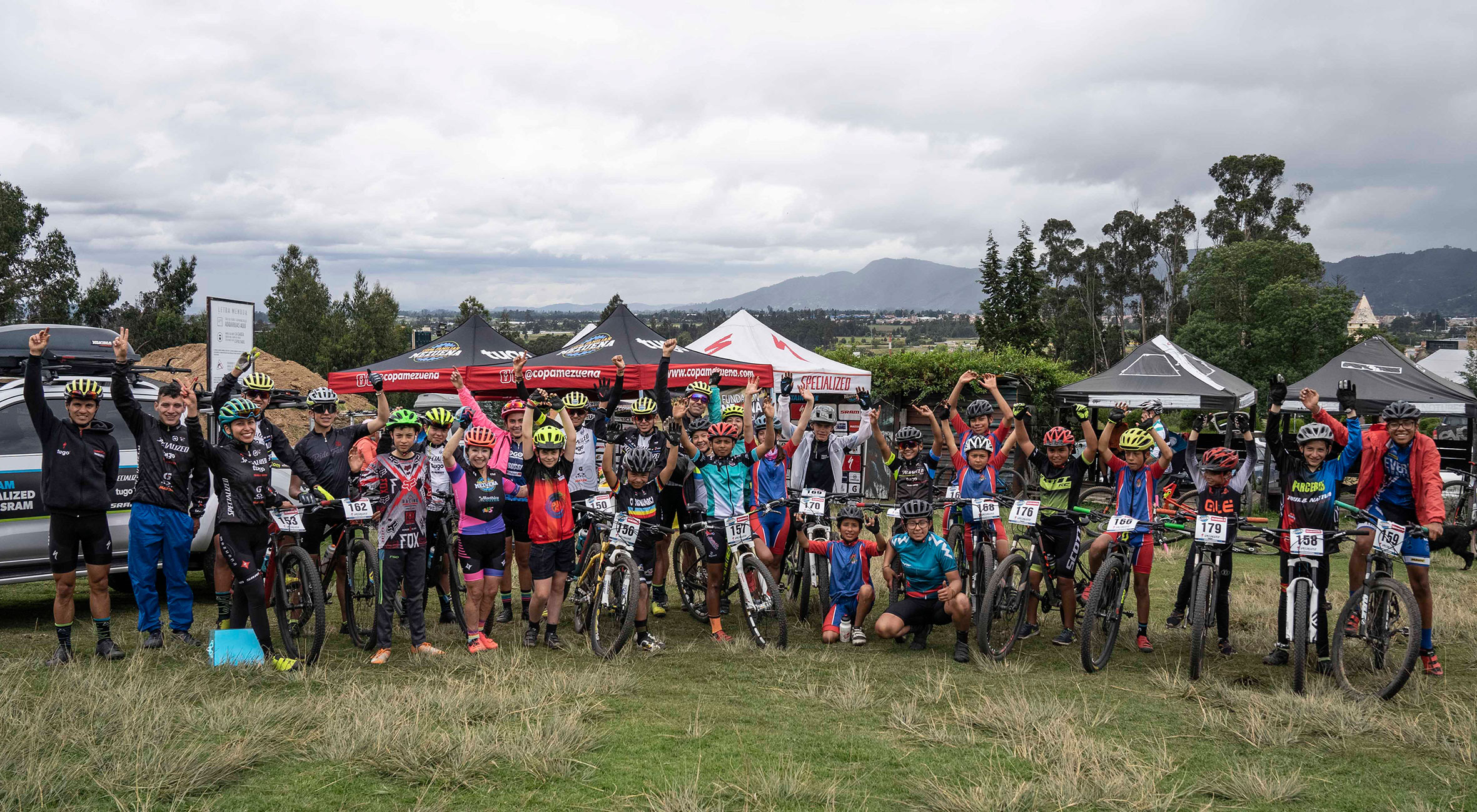 INFORME Y FOTOS: Exitosa clínica de ciclomontañismo con nuestro equipo en Chía
